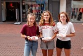 Franka Dobschall (12), Mia Bembenneck (14) und Lilli Keisinger 	setzen sich 	gern  für 
die Umwelt ein. 	(Copyright: Gütersloh Marketing)