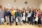 18 Studierende haben ihr ausbildungs- bzw. berufsbegleitendes Studium "Bachelor of Arts in Healthcare" am Bildungszentrum Weser-Egge begonnen. Sie wurden begrüßt von Studiengangsleiter Prof. Herbert Hockauf vom Essener Steinbeis-Institut, Schulleiterin Ute Pägel, KHWE-Geschäftsführer Christian Jostes, Bürgermeister Hermann Temme und MdL Matthias Goeken.