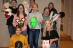 Vorne kniend: Jona Stannek, Mia Sophie Tinnemeier, 
hinten von links: Hannes Beu, Vanessa Amirow, Max Sperling, Anna de Buhr, Clara Drewes, 
Paula Lübbing. 
Es fehlt: Emilia Drewes, Foto: Weserrenaissance-Museum Schloss Brake / Herrmann