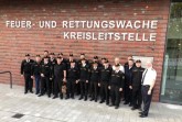 Die lettischen Gäste vor der neuen Kreisleitstelle in Gütersloh. Foto: Kreis Gütersloh