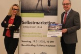 Frauenpolitischer Themenvormittag: Empowerment und Selbstmarketing sind die Zauberworte, die Frauen helfen können, beruflich erfolgreich zu sein und gleichzeitig authentisch zu bleiben: Simone Böhmer, Gleichstellungsbeauftragte des Kreises Paderborn und Landrat Manfred Müller laden ein zum Frauenpolitischen Themenvormittag. Bildnachweis: Amt für Presse- und Öffentlichkeitsarbeit, Kreis Paderborn, Ulrike Sander