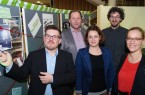 Stellten gemeinsam das Programm für 2020 vor: (v.l.) Giovanni Fusarelli (Bielefeld Marketing), Prof. Dr. Lothar Budde (FH Bielefeld/ DA VINCI 500), Dr. Boukje Habets (Uni Bielefeld/ "Spielend Forschen"), Prof. Philipp Rupp (FH Bielefeld/ Modenschau) und Gesa Fischer (Bielefeld Marketing).

Foto: Bielefeld Marketing