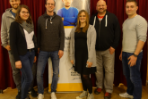 Gestalteten den Informationsabend für Eltern und Erziehungsberechtigte im MultiCult (v. l.): Simon Dierkes (FreiesBeratungsZentrum Paderborn e.V., Trainer der Selbstbehauptungskurse), Stefanie Lang (Kreisjugendamt Paderborn), Julian Ahlemeyer (Schulsozialarbeiter, Trainer der Selbstbehauptungskurse), Marina Seipel (Stadtjugendamt Paderborn), Thorsten Driller (Aidshilfe Paderborn e.V., Mitglied vom Forum Jungenarbeit) und Michael Hartmann (Jugendberatungsstelle Lobby, Mitglied vom Forum Jungenarbeit). Bildrechte: Stadt Paderborn
