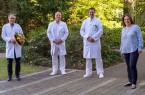 (v.l.): Prof. Dr. Gero Massenkeil, PD Dr. Matthias Kapischke, Prof. Dr. Axel von Bierbrauer und Maud Beste