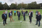 Zentraler Kunstrasenplatz fertiggestellt / Dank an Sponsor Paul Gauselmann