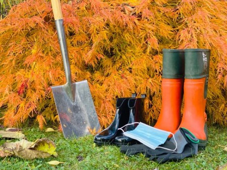 Bitte einen Mund-Nasen-Schutz tragen und einen eigenen Spaten mitbringenFoto:Stadt Brakel