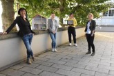 Freuen sich auf eine informative Vortragsreihe: Petra Schepsmeier (Energieagentur NRW) und die Klimaschutzmanagerinnen Julia Stakelbeck (Stadt Löhne), Sarah Sierig (Gemeinde Rödinghausen) und Laetitia Müller (Stadt Herford) © Stadt Herford