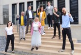 (v.l.) Sabrina Wiehlmann, Rafael Erfurth, Martin Knabenreich, Marianne Weiß, Kati Bölefahr, Sven Nöcker, Marek von Seyfried und Jens Franzke. Auf dem Foto fehlen Franziska Beckmann und Isabell Sundermann.“  Foto: Medium
