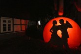 Tango im Mondschein: Romantische Szenerie am Stadtmuseum.Foto:Stadt Gütersloh