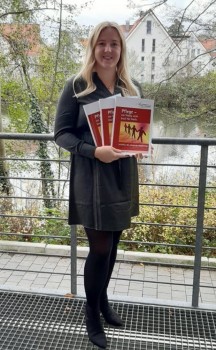 Pflegeleitfaden, Foto: Kreis Gütersloh