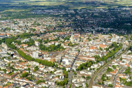 Im November sind die Einwohnerzahlen der Bevölkerung mit Hauptwohnsitz in der Stadt Paderborn im Vergleich zum Vormonat gestiegen. 152.721 Menschen hatten bis zum 30. November 2020 ihren Hauptwohnsitz in Paderborn gemeldet. Foto: Stadt Paderborn 