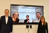 Online-Auszeichnung: In einer Videokonferenz gratulierten IHK-Präsident Wolf D. Meier-Scheuven (l.) und IHK-Hauptgeschäftsführerin Petra Pigerl-Radtke (r.) dem besten Azubi 2020 im Ausbildungsberuf E-Commerce-Kaufleute Phil Beckord (m.) und seiner Ausbilderin und Geschäftsführerin Teresa Winkler sowie Geschäftsführer Klaus Winkler von der winklerswurst GmbH & Co. KG. Foto: IHK