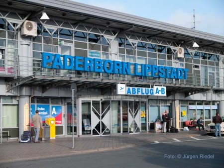 Symbolbild-Flughafen_Paderborn-Lippstadt_OWLj1