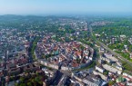 „Aus der Luft ist das ‚Hufeisen‘ in der Bildmitte, die Form der Bielefelder Altstadt, zu sehen.“
Foto: Bielefeld Marketing