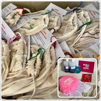 „Aktionsbeutel“ für Mädchen wurden jetzt vom Arbeitskreis Mädchenpädagogik verteilt.