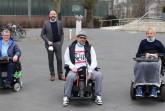 Die Vorsitzenden des Behindertenrates wurden in der ersten Sitzung komplett wiedergewählt: v. l. Annette Runte, Sozialdezernent Henning Matthes, Mesut Can und Manuel Graute.Foto:Stadt Gütersloh