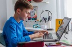 Kostenlose Online-Crashkurse helfen Schülerinnen und Schülern versäumten Stoff aus der Homeschooling-Zeit aufzuholen.Foto: Michael Printz / PHOTOZEPPELIN.COM für Studienkreis GmbH
