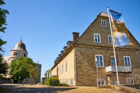 Kreismuseum Wewelsburg ab Dienstag, 15. Juni wieder geöffnet (Foto: Lina Loos für das Kreismuseum Wewelsburg)