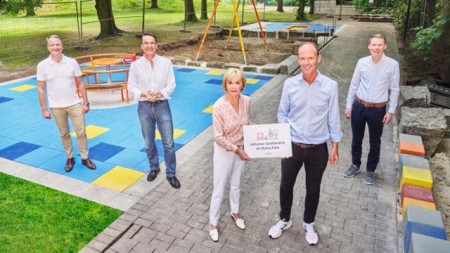 Zum Geburtstag von Liz Mohn: Bertelsmann spendet inklusiven Kinderspielplatz .Foto:Bertelsmann