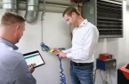 Jede Leckage wird mit einem QR-Code versehen, bildlich dokumentiert und durch eine Standortbeschreibung ergänzt. Alle Informationen und ermittelten Messwerte laufen komplett digital in der LOOXR App zusammen..Foto: