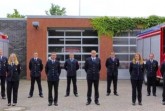 Insgesamt konnten zwei Feuerwehrfrauen und acht Feuerwehrmänner befördert werden (v.l.): Emily Müller (Löschzug Friedrichsdorf – Feuerwehrfrau); Kim Nadine Ortmeier (Löschzug Isselhorst – Brandoberinspektorin); Thorsten Steiling (Löschzug Friedrichsdorf – Brandinspektor); Malte Ebbing (Löschzug Friedrichsdorf – Brandmeister); Andi Krüger (Löschzug Friedrichsdorf – Brandinspektor); David Erfmann (Löschzug Friedrichsdorf – Brandmeister); Janek Burg (Löschzug Isselhorst – Oberbrandmeister); Philipp Clostermeyer (Löschzug Isselhorst – Unterbrandmeister); Stephan Mußenbrock (Löschzug Isselhorst – Brandoberinspektor); Philipp Zurlinden (Löschzug Isselhorst – Hauptfeuerwehrmann).