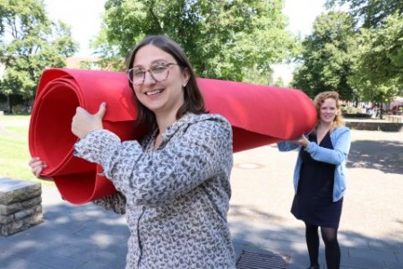 Kunst_am_roten_Teppich_7948_kleiner-f8803b326d166bfg46c842fdef50ab4b