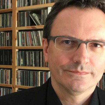 Wolfgang Senges ist Projektleiter des ersten Kulturhackathons in OWL. Foto: ©Wolfgang Senges