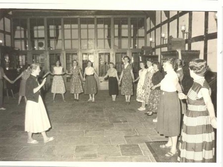 Nach 1945 hat der Jugendhof viele Jugendgruppenleitungs- und Kreativseminare angeboten. Foto: LWL-Archiv