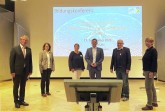 Diskutierten über die Weiterentwicklung der „Lernstatt“: Bürgermeister Michael Dreier, Prof. Dr. Dorothee Meister, Universität Paderborn, Petra Tebbe, Vorsitzende des Schulausschusses der Stadt Paderborn, Dr. Stefan Sauer, SOFTWARE INNOVATION LAB, Wolfgang Walter, Schuldezernent der Stadt Paderborn, sowie Irmgard Rothkirch, Heinz-Nixdorf Museumsforum.Foto:© Petra Tebbe