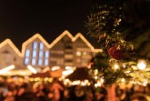 Lichterglanz, Kulinarisches und Rahmenprogramm: Der Gütersloher Weihnachtsmarkt findet in diesem Jahr vom 25. November bis 30. Dezember in abgewandelter Form statt. Foto: GTM/Lena Descher