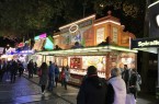 Tausende Besucherinnen und Besucher schlenderten am ersten Wochenende bereits über die 400m lange Kirmesmeile auf dem Liboriberg. Foto: © Stadt Paderborn