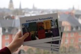 Die Partnerstädtebroschüre liefert Reisetipps und Hintergrundinfos zu den Gütersloher Partnerstädten.Foto: Stadt Gütersloh