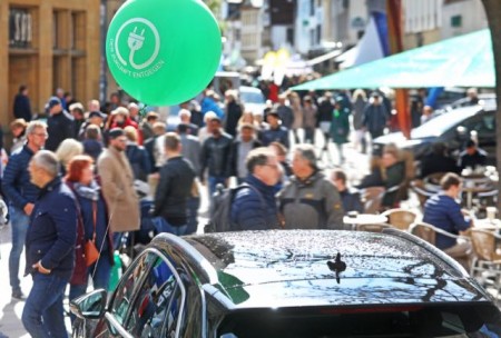 „La Strada 2022“ richtet den Blick mehr denn je auf klimafreundliche Mobilität – vom 6. bis 8. Mai in der Bielefelder Altstadt.