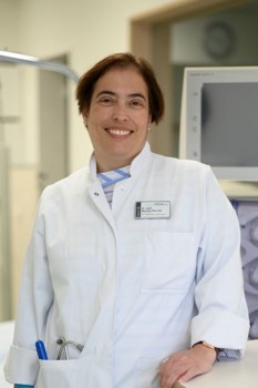 Dr. med. Mariam Abu-Tair leitet die Abteilung für Nephrologie und Diabetologie am EvKB im Johannesstift. Foto: Mario Haase 