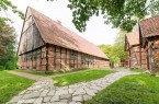 Der Münsterländer Gräftenhof wurde 2019 nach einer Restaurierung wiedereröffnet. Foto: LWL/Hesterbrink/Pölert