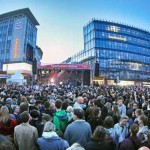 Die Sparkassen-Bühne zieht in diesem Jahr wegen der Jahnplatz-Baustelle auf den Kesselbrink. Bild: Bielefeld Marketing/ Sarah Jonek