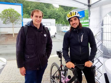 Die Bürener Stadtradeln-Stars Alexander Kraft und Fabian Farke verzichten für drei Wochen aufs Auto. Den Alltag nur mit dem Fahrrad oder zu Fuß zu bewältigen ist machbar und hat Vorteile. Foto: Stadt Büren