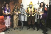 Die Siegerinnen und Sieger des Cosplay-Wettbewerbs (v.l.n.r.) Dritter wurde Alex als Liben, Zweite wurde Larissa und Naja als Sandmann und Zahnfee sowie das Siegerduo Conner und Tara als Beast Pirates aus One Piece ©Stadt Höxter