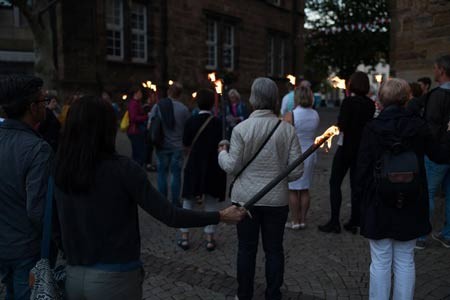 Bei der Führung wird in die Geschichte der Hexenverbrennung in Minden eingetaucht. Foto: Minden Marketing GmbH