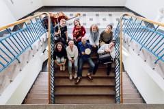 Ist in kleiner Besetzung zu Gast im Detmolder Sommertheater: das Ensemble „Vinorosso“. Foto: Sebastian Becker