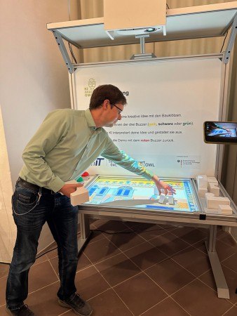 Prof. Dr. Markus Lange-Hegermann von der TH-OWL © Weserrenaissance-Museum Schloss Brake