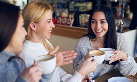  Kaffee-Fans in Bielefeld können sich freuen: Das Getränk fördert nicht nur die Konzentration, sondern regt auch einige Funktionen im Körper positiv an – wenn die Menge stimmt. Foto: AOK/Colourbox/hfr.