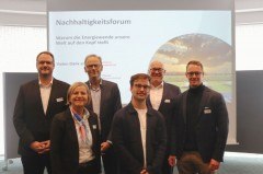 Nahmen die Energiewende in den Blick (v.l.): Johannes Haverkamp (Kreissparkasse Halle-Wiedenbrück), Nikola Weber (pro Wirtschaft GT), Dr. Tim Meyer, Jonas Keldenich (pro Wirtschaft GT), Tobias Peselmann (pbr NETZenergie), Sebastian Czoske (Stadt Rheda-Wiedenbrück). Foto: pro Wirtschaft GT