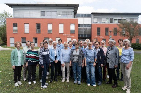 Kleine Spende, große Wirkung: Landfrauen spenden für Demenz-Betreuung im Klinikum Gütersloh. Copyright: Klinikum Gütersloh