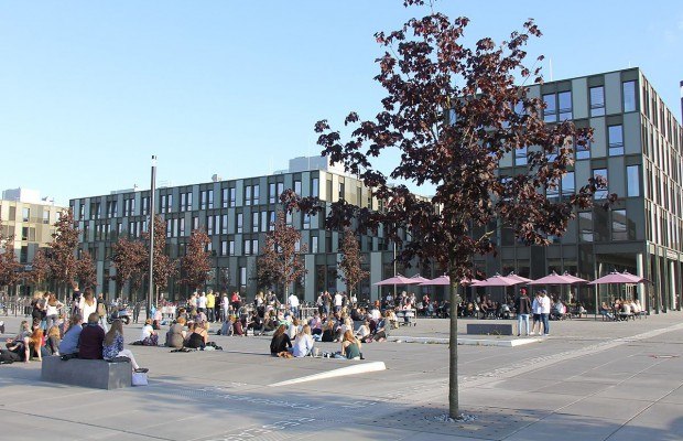 Beim Hochschulpraktikum an der HSBI bekommen Interessierte einen Einblick in den Studiengänge und Campusleben. (Foto: Katharina Adam)