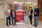 Das Team der Koordinierungsstelle Schule-Beruf (Schu.B) freutsich auf den Fachtag 2026 „Perspektiven verstehen – Übergänge gestalten“ imKreishaus in Detmold und feiert damit ihr 20-jähriges Bestehen. (v.l. Dirk Menzel,Christin Wegener, Vanessa Boschke, Anika Rabe-Depner, Ariane Wehmeier) © Koordinierungsstelle Schule – Beruf (Schu.B)