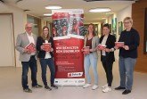 Das Team der Koordinierungsstelle Schule-Beruf (Schu.B) freutsich auf den Fachtag 2026 „Perspektiven verstehen – Übergänge gestalten“ imKreishaus in Detmold und feiert damit ihr 20-jähriges Bestehen. (v.l. Dirk Menzel,Christin Wegener, Vanessa Boschke, Anika Rabe-Depner, Ariane Wehmeier) © Koordinierungsstelle Schule – Beruf (Schu.B)