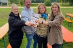 Freuen sich über die Kooperation, die die neue Veranstaltungsreihe möglich macht: (v.l.) Davina Budde (Veranstaltungsmanagement gtm), David Flöttmann (Betriebsleiter Wapelbad Café), Anette Ostermann (Schatzmeisterin Wapelbad), Christina Junkerkalefeld (Geschäftsführerin gtm). Foto: Gütersloh Marketing