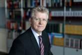 Thomas Rochell, Vorstandsvorsitzender des Apothekerverbandes Westfalen-Lippe (AVWL), begrüßt die Erhöhung des Apothekenhonorars und warnt zugleich vor einer geplanten erneuten Kürzung. (Foto: AVWL/Tronquet)