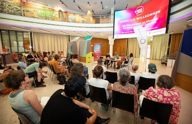 Der Auftakt des „Denken.Fühlen.Handeln - Ein Festival für planetarische Gerechtigkeit“ findet mit einem multimedialen Event in der Wissenswerkstadt statt. Foto: Veit Mette